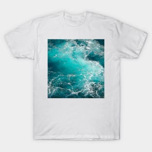 Ocean blue turquoise waves T-Shirt